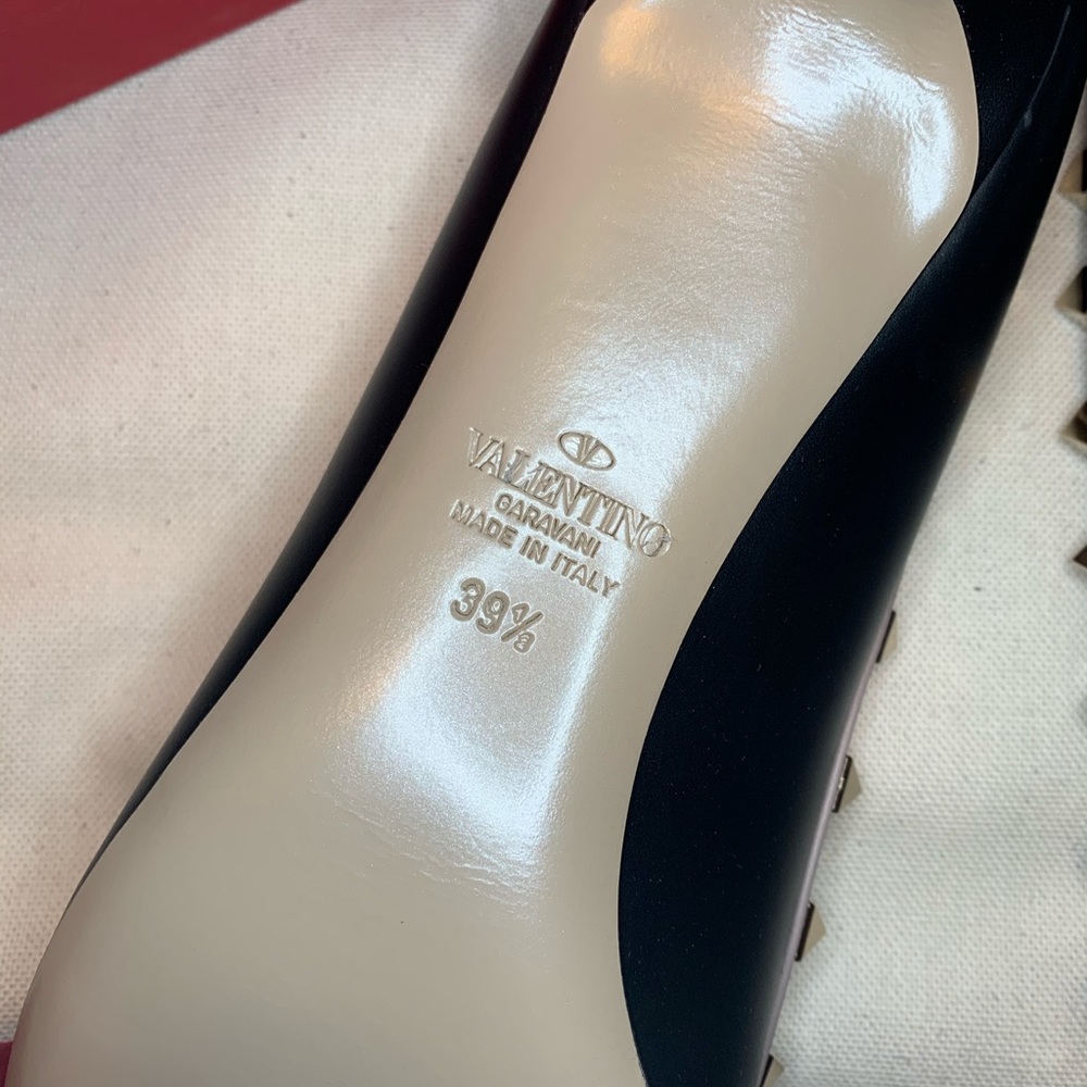 Sold Valentino Black Rockstud Trim 50mm pumps - Picture 3 of 5